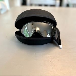 Barely Worn Oakley Kato All Black